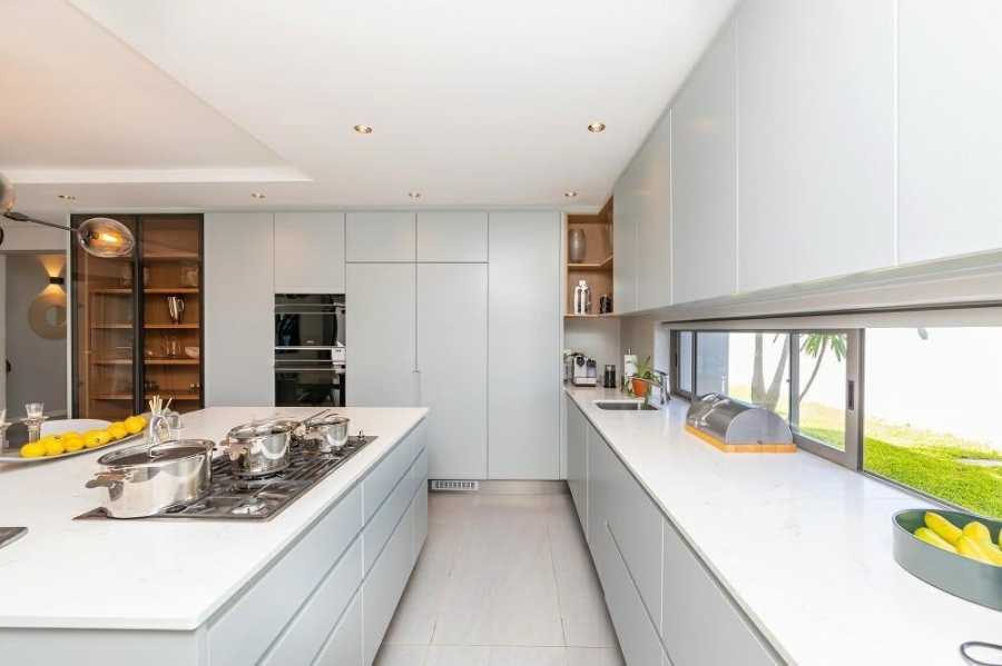 To Let 3 Bedroom Property for Rent in Sunset Beach Western Cape